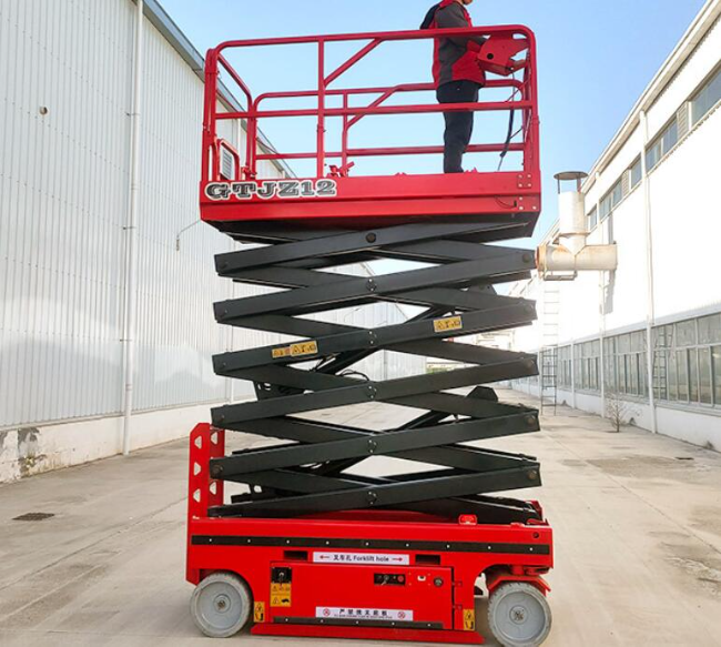 滕州自行走移动式升降机